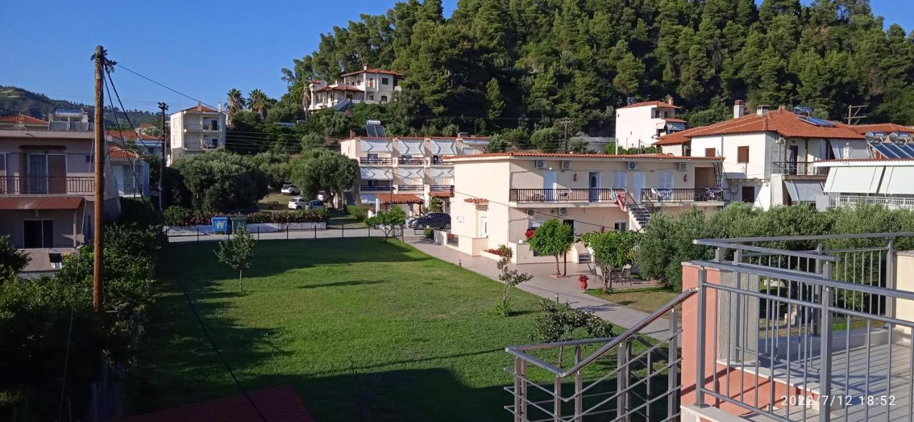 Aparthotel Lemonis House Nea Skioni Exterior foto