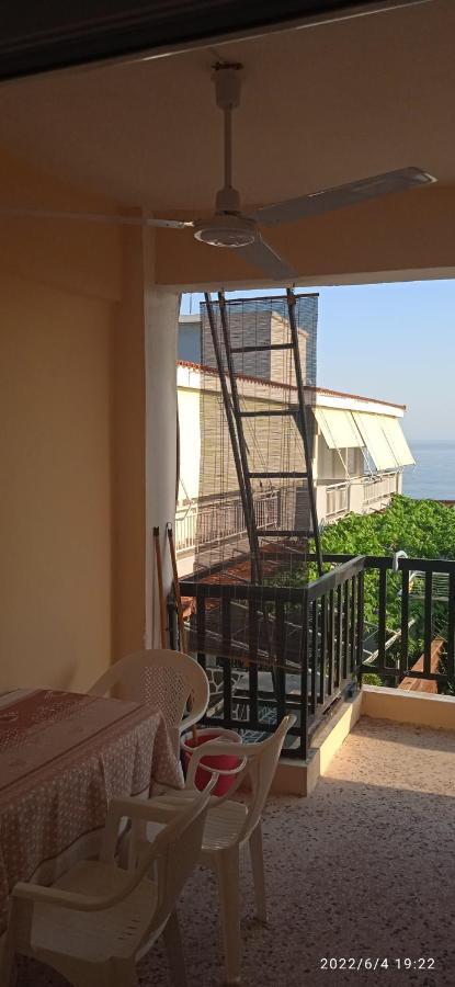 Aparthotel Lemonis House Nea Skioni Exterior foto