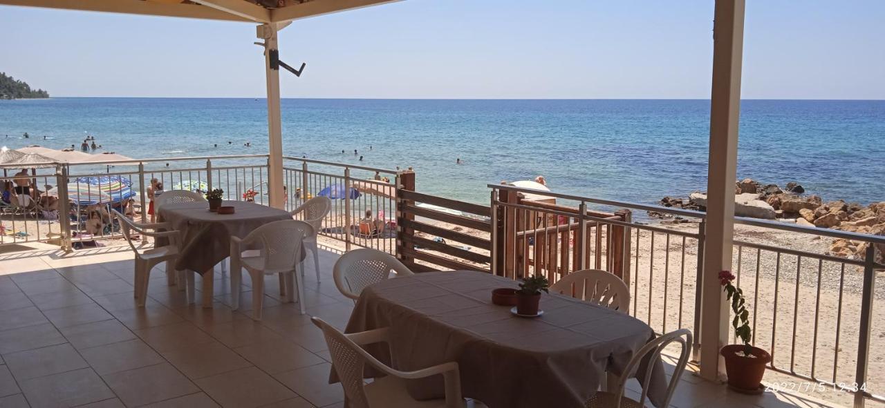 Aparthotel Lemonis House Nea Skioni Exterior foto