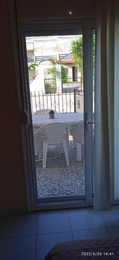 Aparthotel Lemonis House Nea Skioni Exterior foto